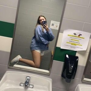 Meet your Posher, Isabella